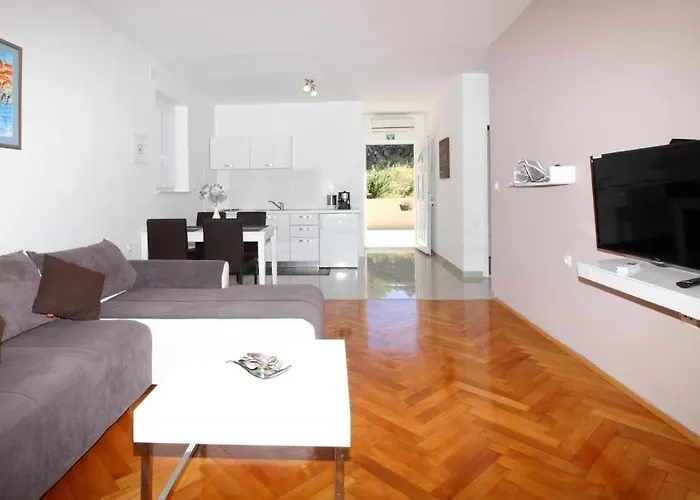 Apartments Dubreta