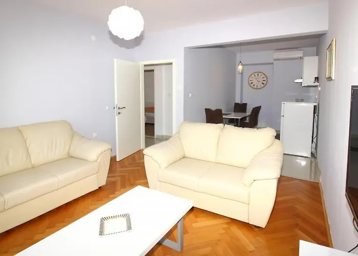Apartments Dubreta